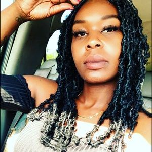 Meet your Posher, Jacquelyn